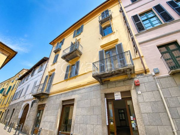 negozio in vendita a Pinerolo