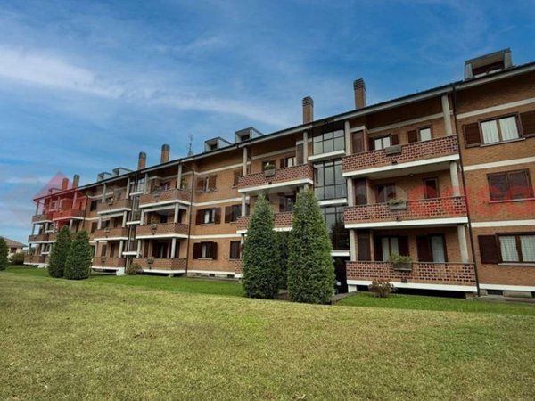 appartamento in vendita a Pinerolo in zona Abbadia Alpina