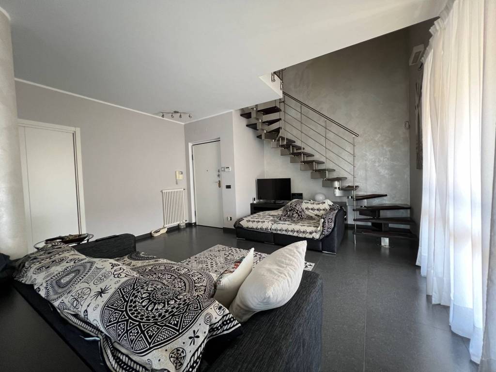 appartamento in vendita a Pinerolo in zona Riva