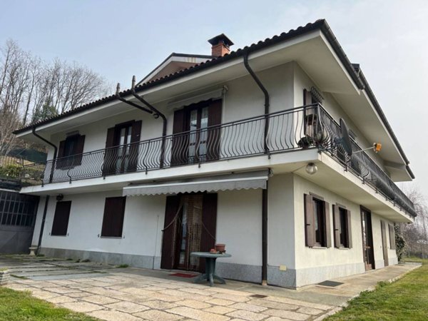 casa indipendente in vendita a Pinerolo in zona Abbadia Alpina