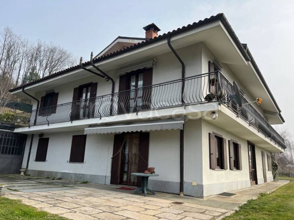 casa indipendente in vendita a Pinerolo in zona Abbadia Alpina