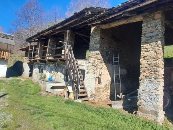 casale in vendita a Pinerolo