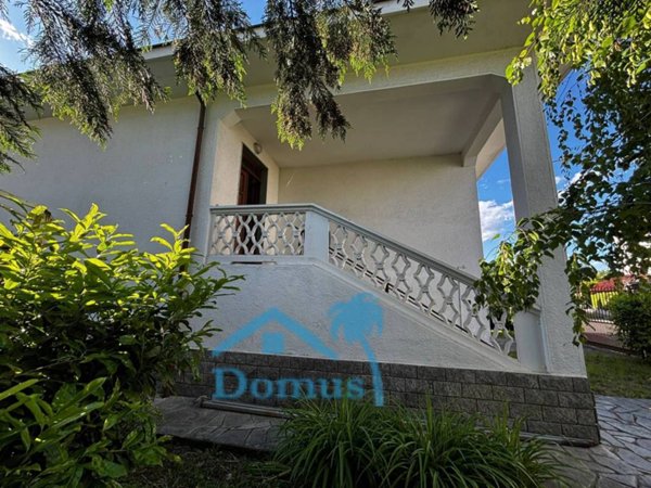 casa indipendente in vendita a Pinerolo in zona Colletto