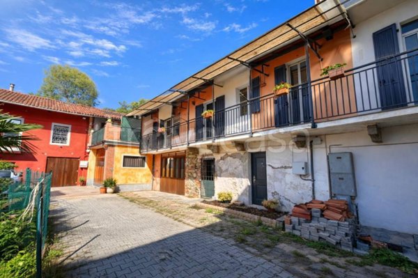 casa indipendente in vendita a Pinerolo in zona Abbadia Alpina