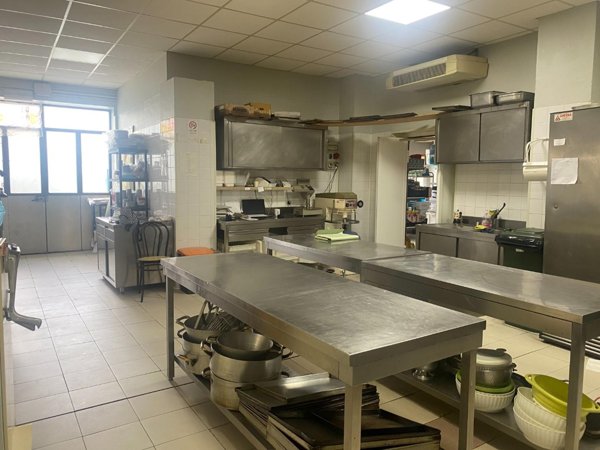 negozio in vendita a Pinerolo