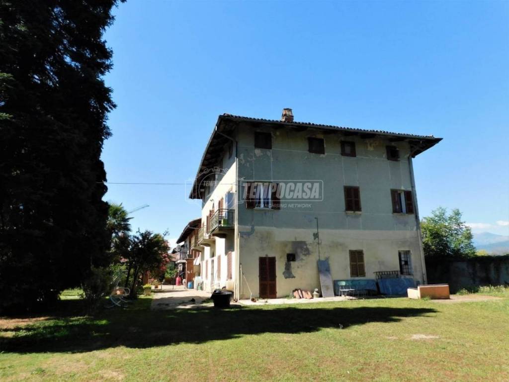 casa indipendente in vendita a Pinerolo in zona Riva