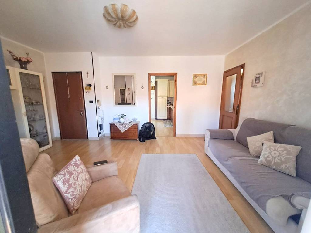 appartamento in vendita a Pinerolo in zona Abbadia Alpina