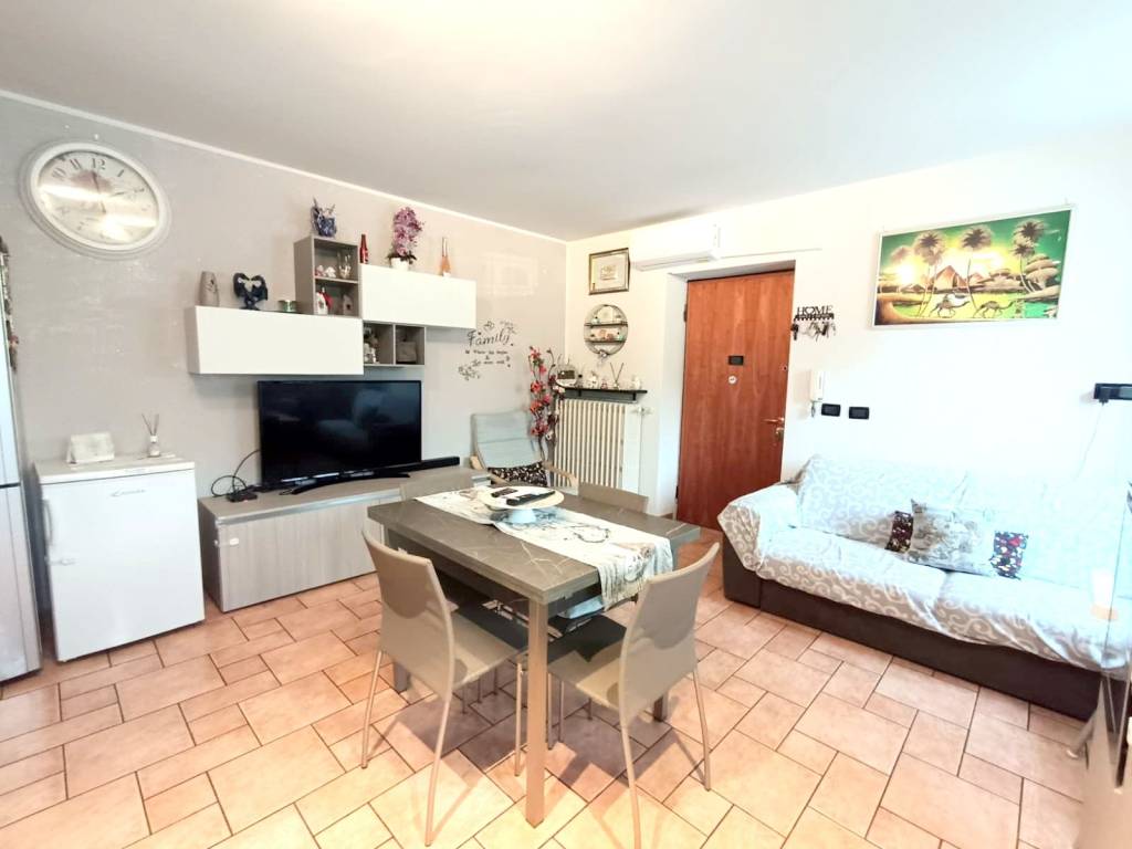 appartamento in vendita a Pinerolo in zona Abbadia Alpina