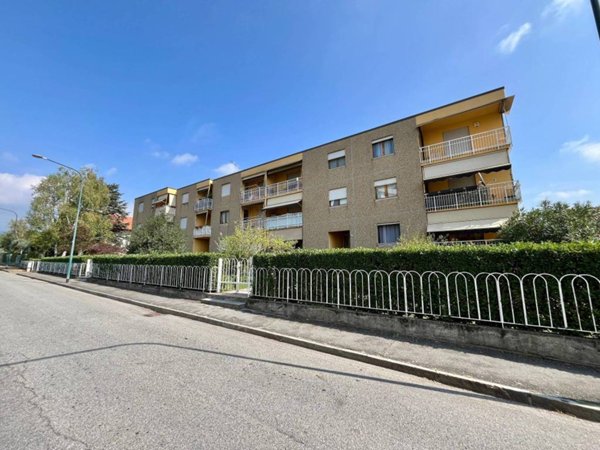 appartamento in vendita a Pinerolo in zona Abbadia Alpina