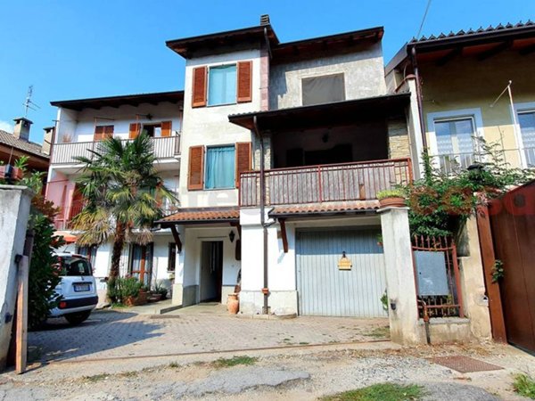 casa indipendente in vendita a Pinerolo