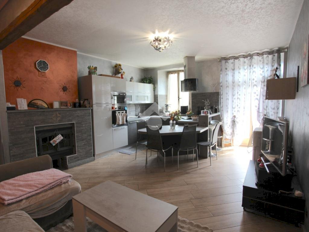 appartamento in vendita a Pinerolo in zona Abbadia Alpina