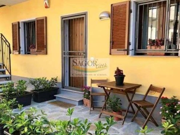 appartamento in vendita a Pinerolo in zona Baudenasca