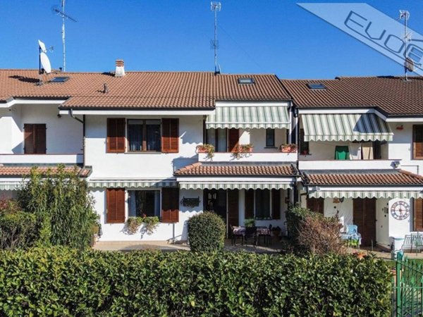 casa indipendente in vendita a Pinerolo in zona Abbadia Alpina
