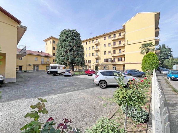 appartamento in vendita a Pinerolo in zona Avaro/Tron