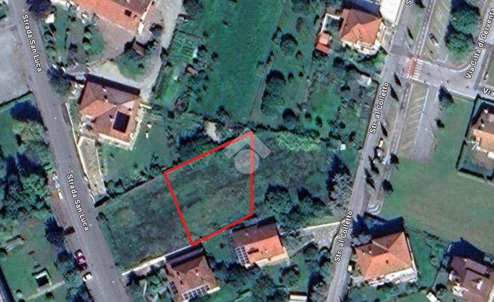 terreno edificabile in vendita a Pinerolo in zona Riauna
