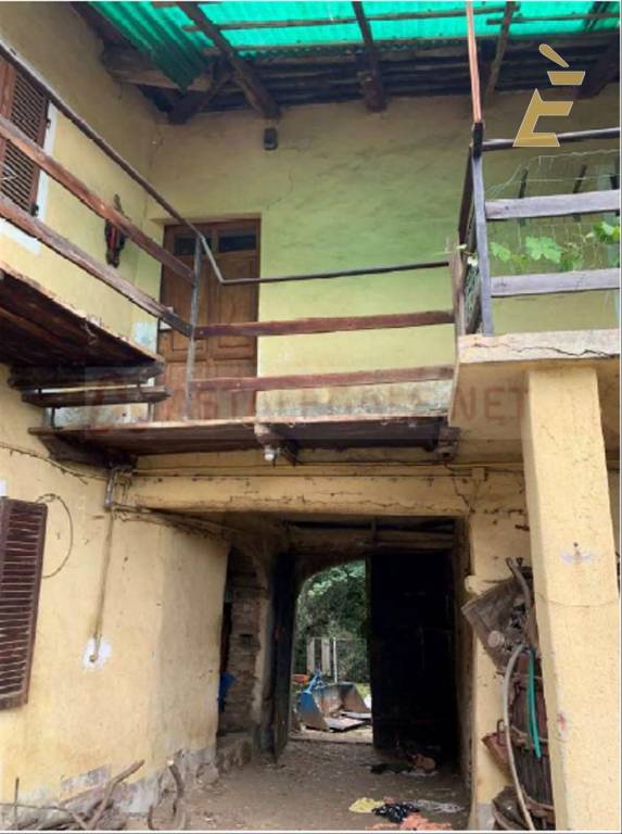 casa indipendente in vendita a Pinerolo in zona Abbadia Alpina