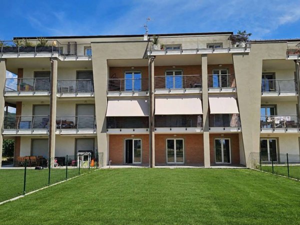 appartamento in vendita a Pinerolo in zona Abbadia Alpina