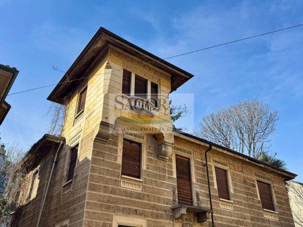 casa indipendente in vendita a Pinerolo