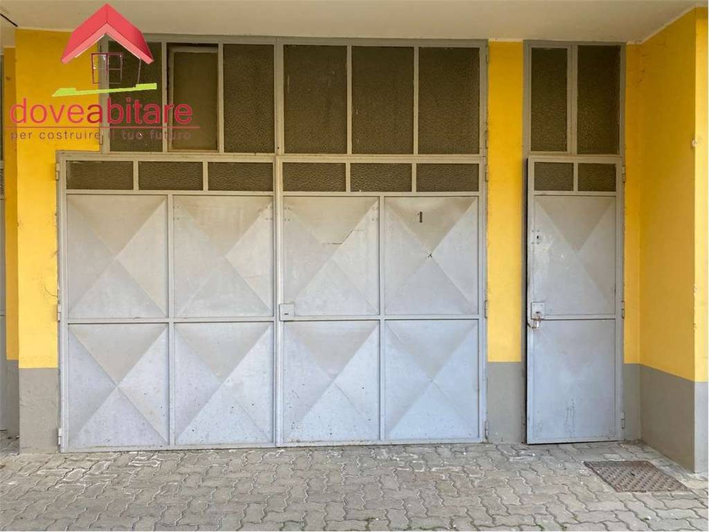 locale di sgombero in vendita a Pinerolo