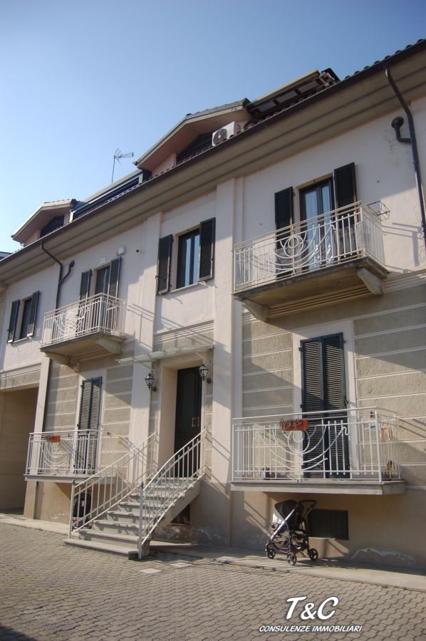 appartamento in vendita a Pinerolo in zona Avaro/Tron