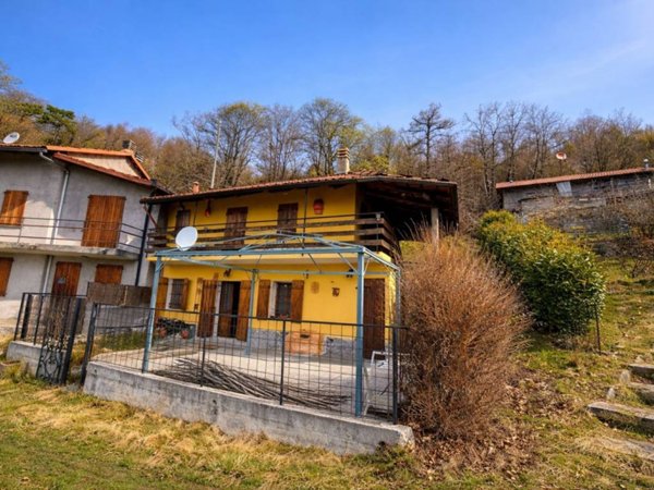 casa indipendente in vendita a Pinerolo