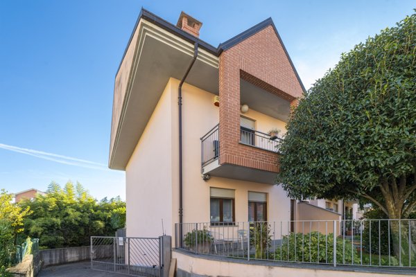 casa indipendente in vendita a Pinerolo