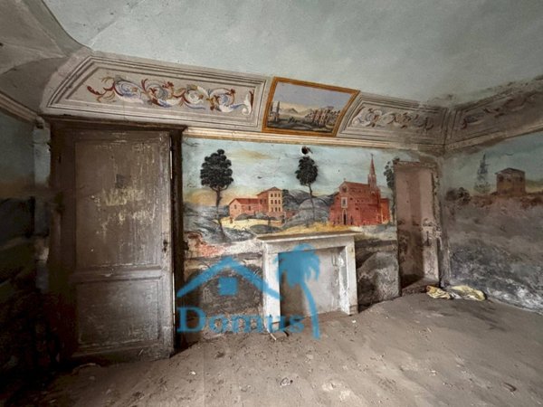 casale in vendita a Pinerolo in zona Riva