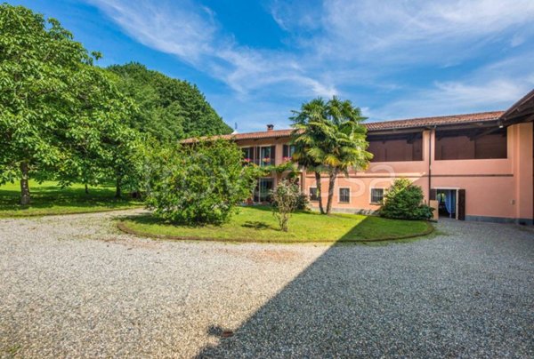 casa indipendente in vendita a Pinerolo