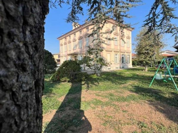 appartamento in vendita a Pinerolo in zona Riva