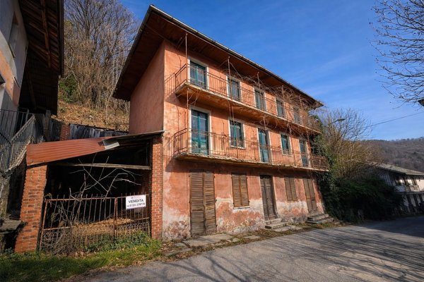 rudere in vendita a Pinerolo