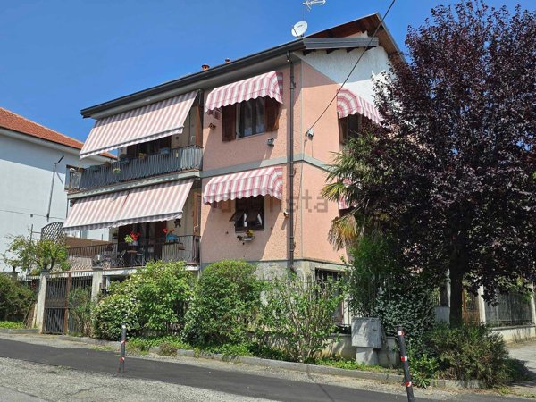 casa indipendente in vendita a Pinerolo