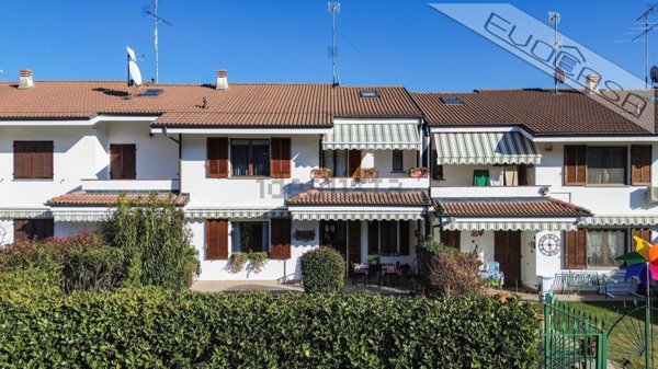 casa indipendente in vendita a Pinerolo