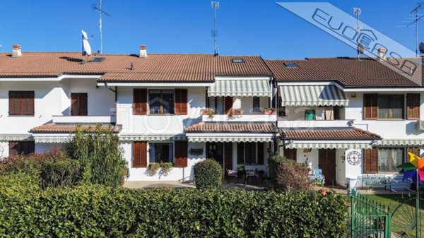 casa indipendente in vendita a Pinerolo