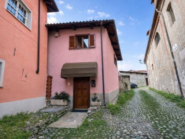 casa indipendente in vendita a Pinerolo