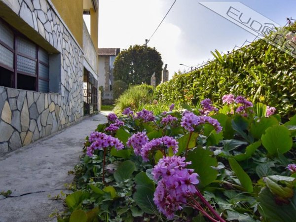 casa indipendente in vendita a Pinerolo