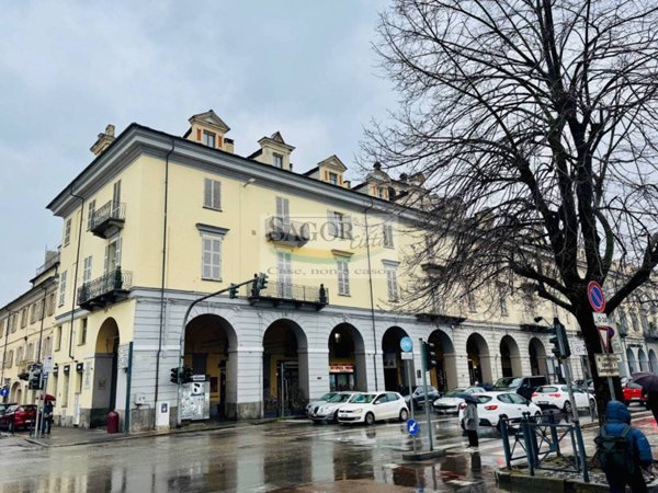 appartamento in vendita a Pinerolo in zona Avaro/Tron