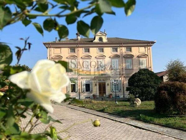 appartamento in vendita a Pinerolo in zona Baudenasca