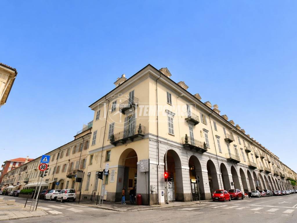 appartamento in vendita a Pinerolo in zona Avaro/Tron