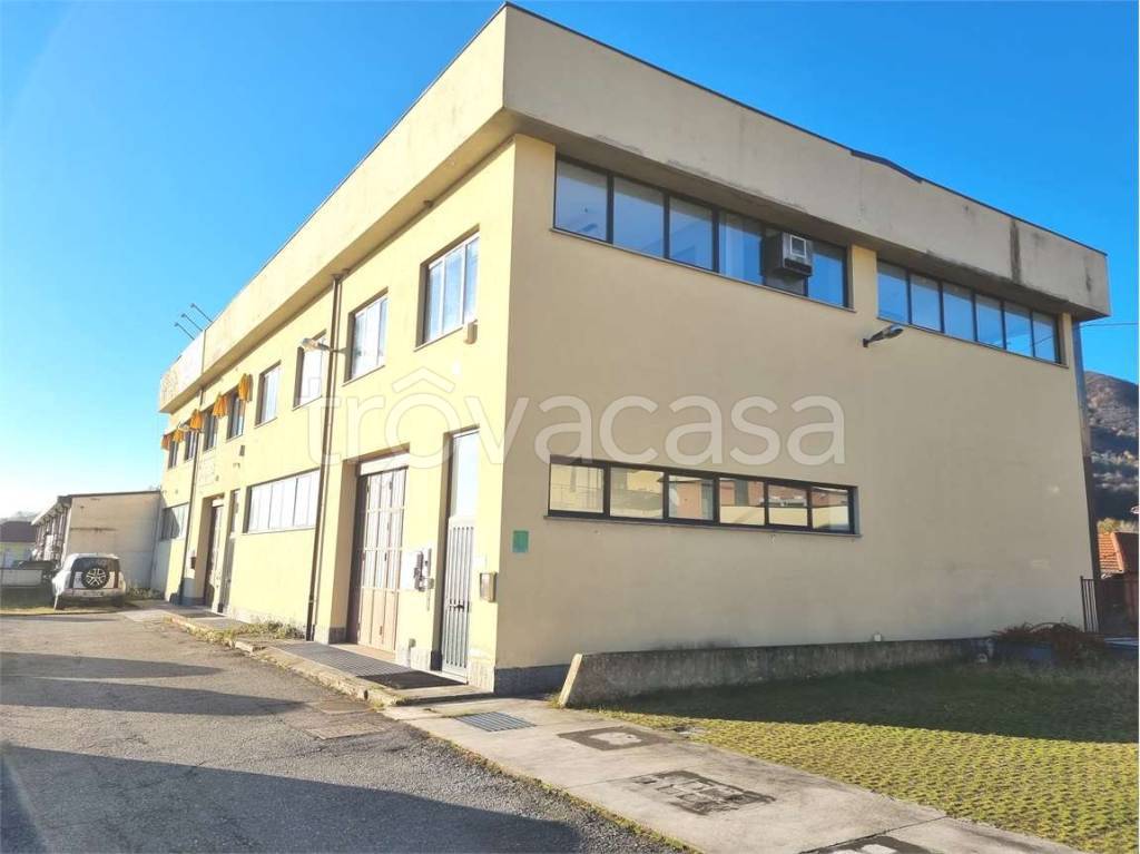 ufficio in vendita a Pinerolo in zona Abbadia Alpina