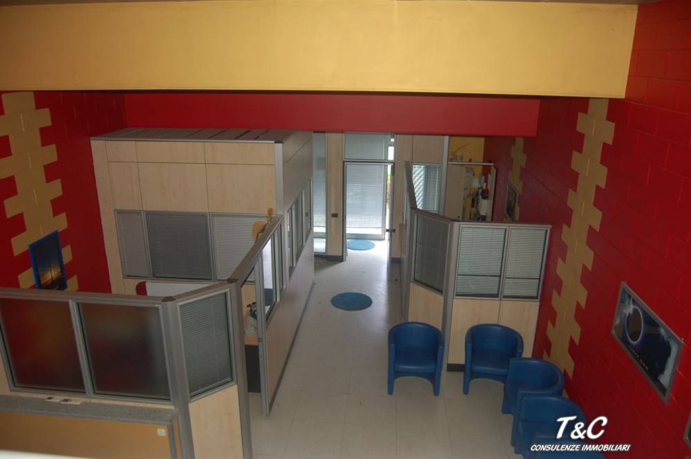 ufficio in vendita a Pinerolo