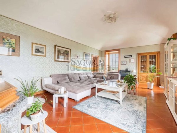 appartamento in vendita a Pinerolo in zona Riva