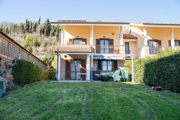 casa indipendente in vendita a Pinerolo in zona Abbadia Alpina