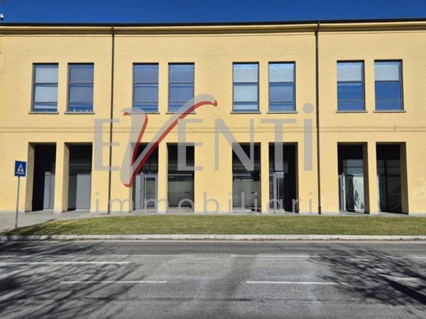 appartamento in vendita a Pinerolo in zona Batur
