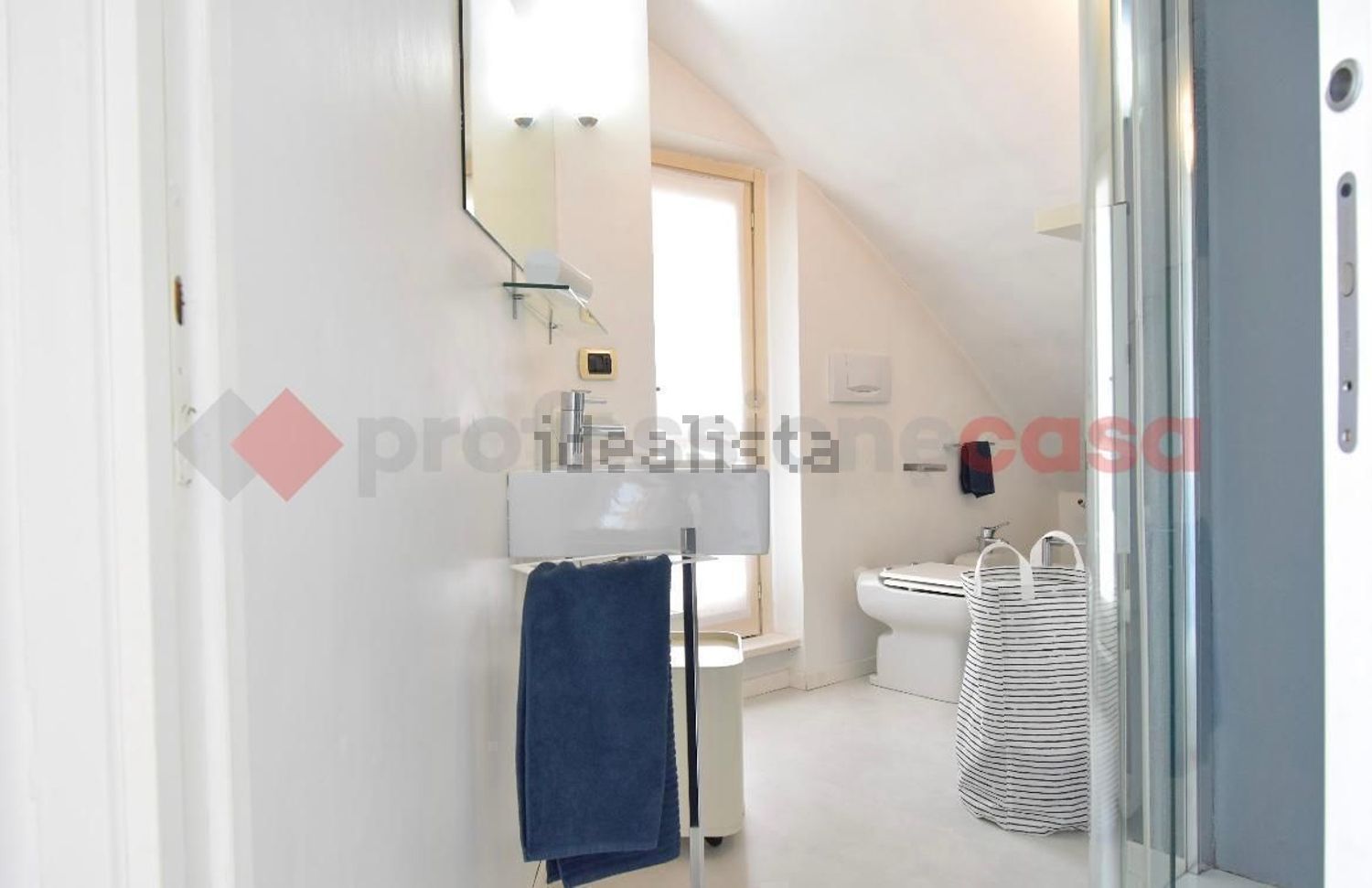 appartamento in vendita a Pinerolo in zona Abbadia Alpina