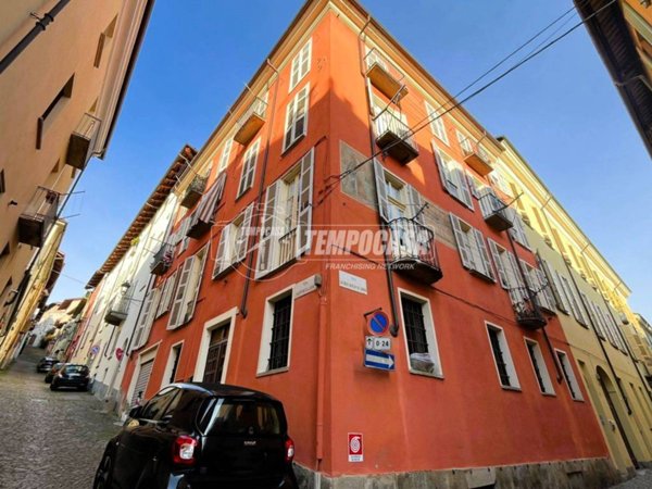appartamento in vendita a Pinerolo in zona Avaro/Tron