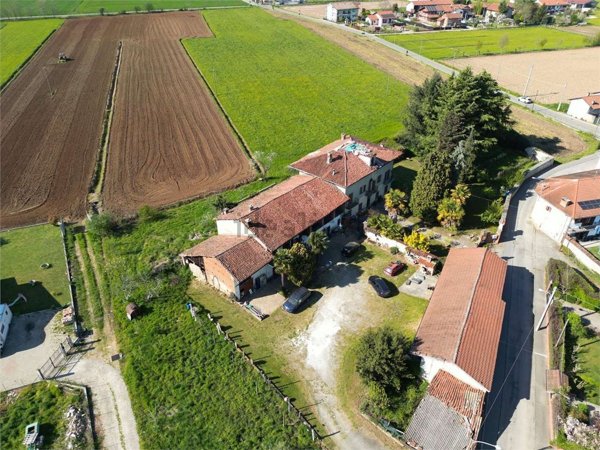 casa indipendente in vendita a Pinerolo
