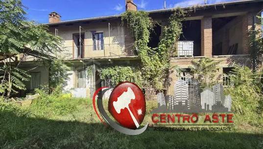 casa indipendente in vendita a Pinerolo in zona Riva