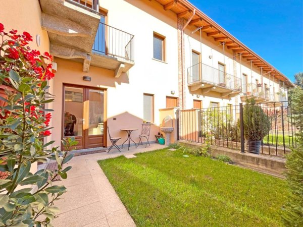 appartamento in vendita a Pinerolo in zona Ainana