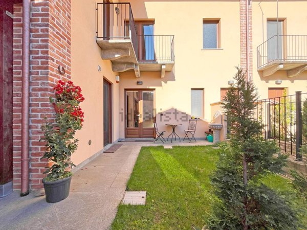 appartamento in vendita a Pinerolo in zona Ainana