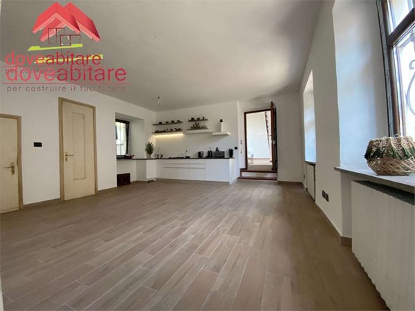 casa indipendente in vendita a Pinerolo in zona Riva